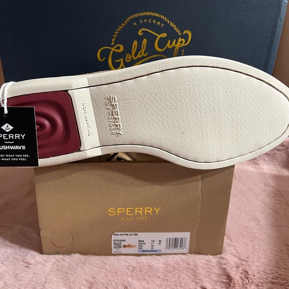 SOLD OUT - Picture 4 of 4